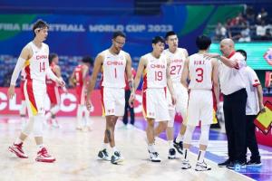杨毅侃球：MVP级别的约基奇和字母哥，为何仍会遭人质疑？